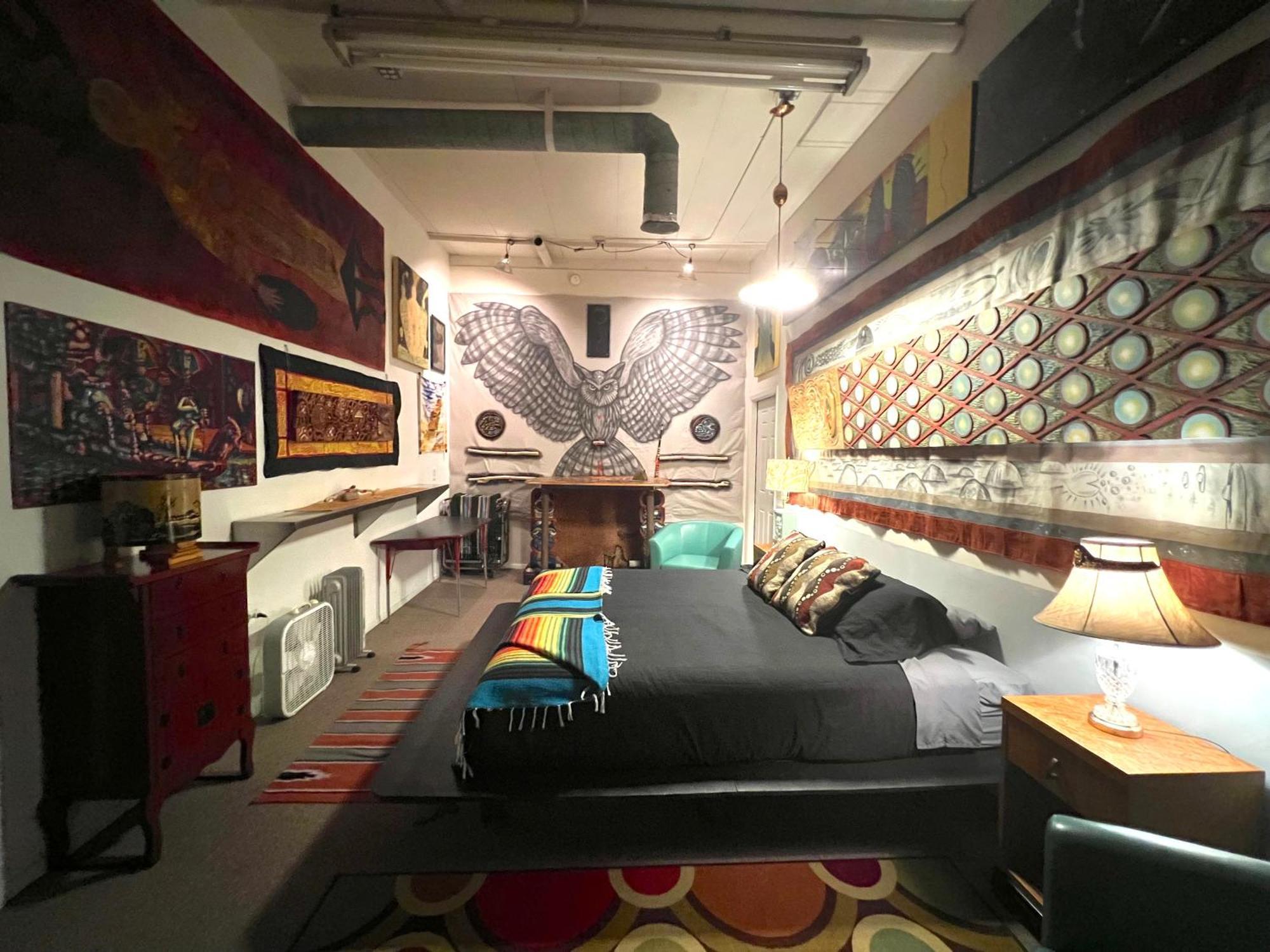 Space Castle: A 1950S Gas Station Transformed Into An Art Themed Wonderland Truth or Consequences Exteriör bild